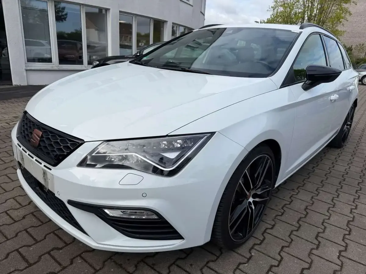 Gebraucht Seat Leon ST 4Drive 300 PS (220 kW) 2020 Weiß Kombi