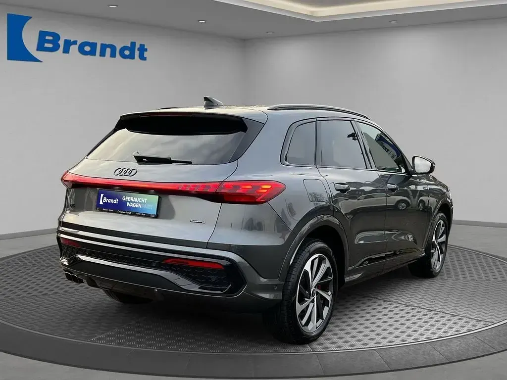 Gebraucht Audi Q5 S-Line 204 PS (150 kW) 2025 Grau SUV