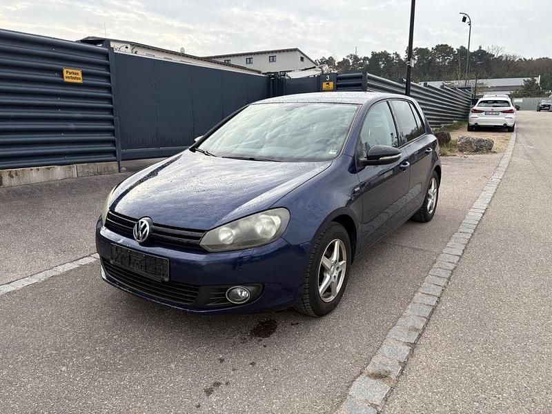 Gebraucht VW Golf VI Match 86 PS (63 kW) 2012 Blau Kleinwagen