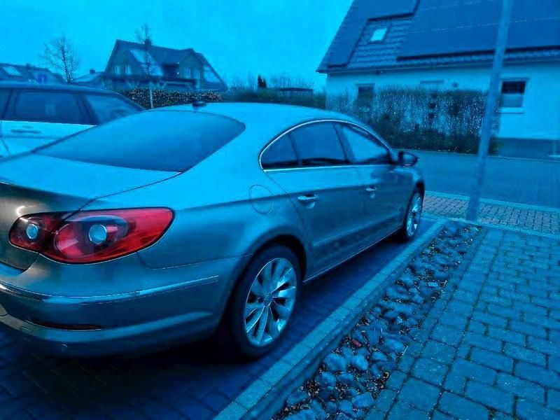 Usata VW Passat 200 CV (147 kW) 2008 Oro Coupé