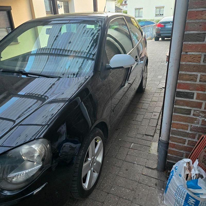 Second-hand VW Polo 80 CP (58 kW) 2009 Negru Hatchback