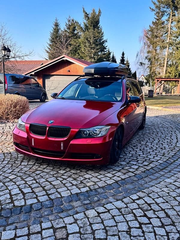 Gebraucht BMW 330 231 PS (169 kW) 2006 Rot Kombi