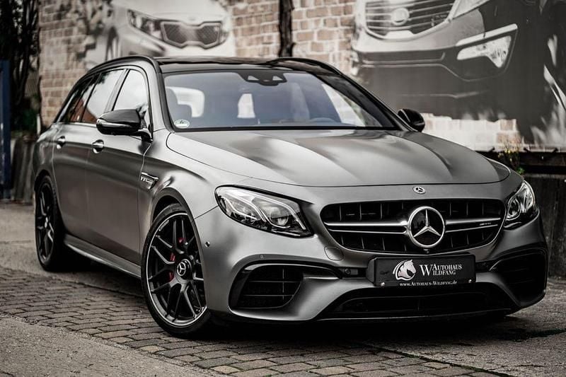 Grau Gebraucht 2017 Mercedes E63S AMG AMG Limousine | 54.900 € (Guter Preis) - Bild 1/4