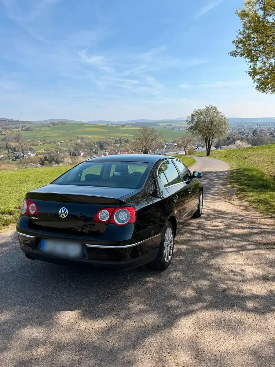 Używany VW Passat 160 KM (117 kW) 2009 Czarny Sedan/Limuzyna