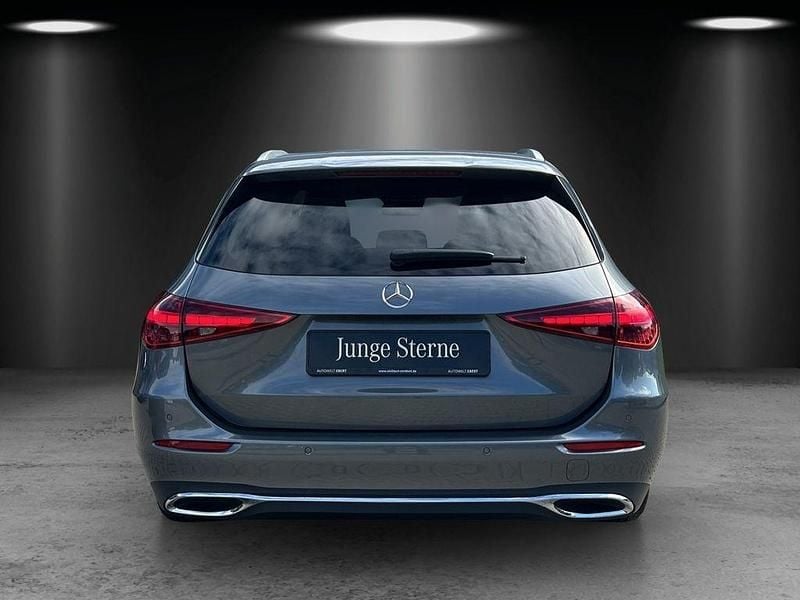 Gebraucht Mercedes C220 200 PS (147 kW) 2023 Grau Limousine