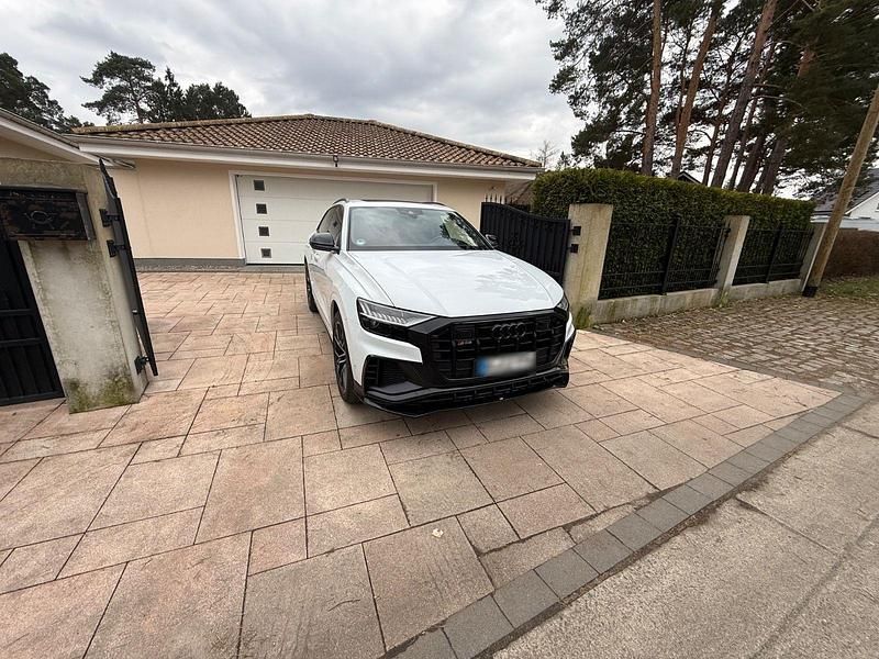 Gebraucht Audi SQ8 Ambiente 435 PS (319 kW) 2020 Weiß SUV