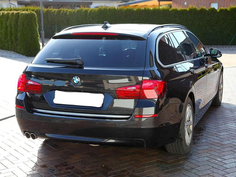 Gebraucht BMW 530 Luxury Line 258 PS (189 kW) 2016 Schwarz Kombi