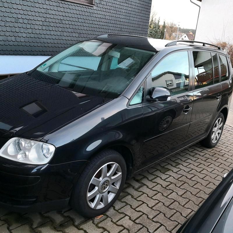 Gebraucht VW Touran 140 PS (102 kW) 2004 Schwarz Van / Kleinbus