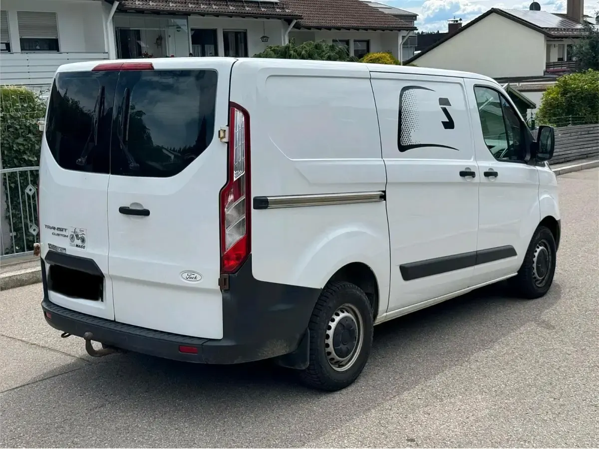 Gebraucht Ford Transit Custom 100 PS (73 kW) 2013 Weiß Van / Kleinbus