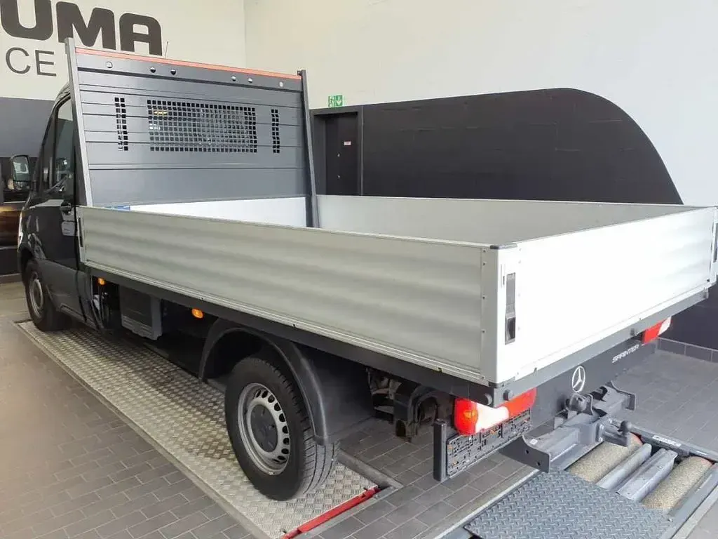 Gebraucht Mercedes Sprinter 150 PS (110 kW) 2023 Schwarz Van