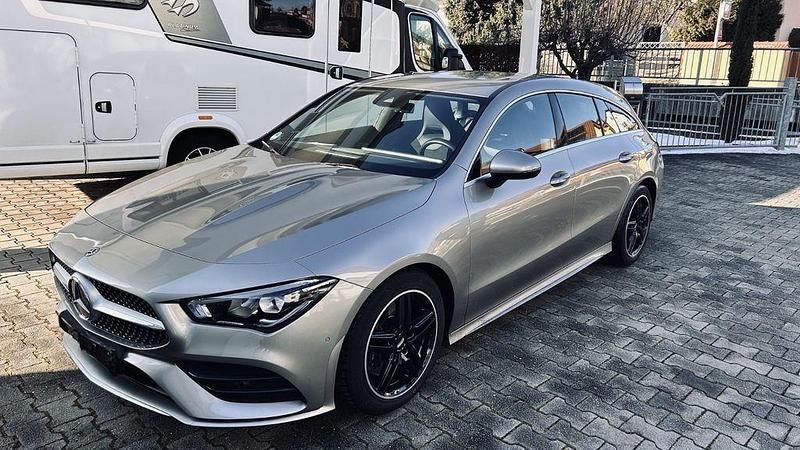 Silber Gebraucht 2020 Mercedes CLA200 Shooting Brake AMG line Kombi | 24.990 € (Fairer Preis) - Bild 1/4