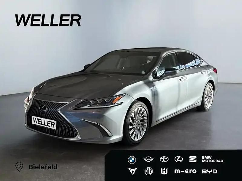 Basaltgrau mica Gebraucht 2019 Lexus ES300 Limousine | 37.680 € - Bild 1/3