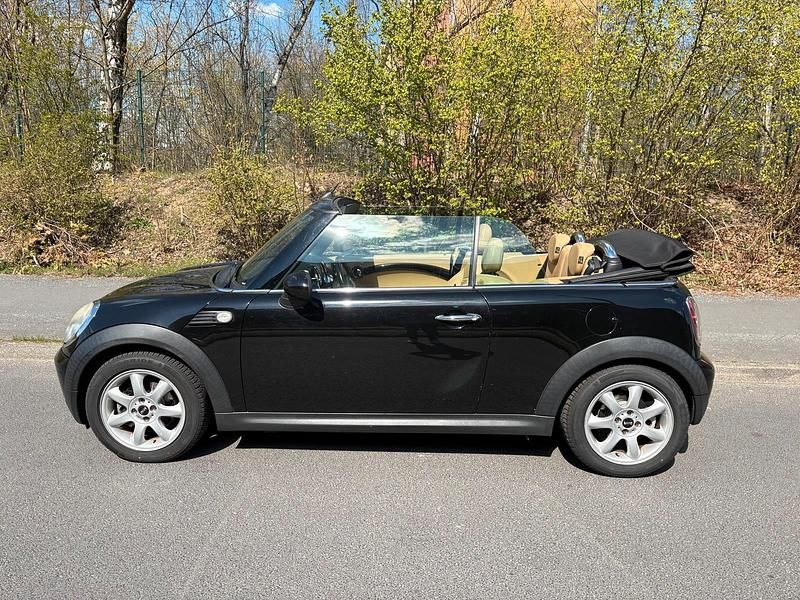 Second-hand Mini Cooper Cabriolet 120 CP (88 kW) 2009 Negru Cabrio