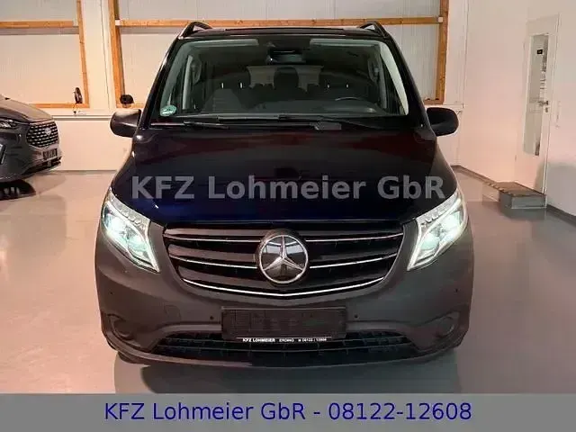 Gebraucht Mercedes Vito 190 PS (139 kW) 2020 Blau Van