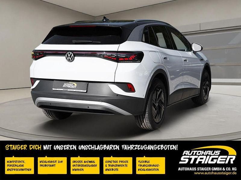 Gebraucht VW ID.4 Pro Performance 150 kW (204 PS) 2023 Weiß metallic (gletscherweiß) SUV