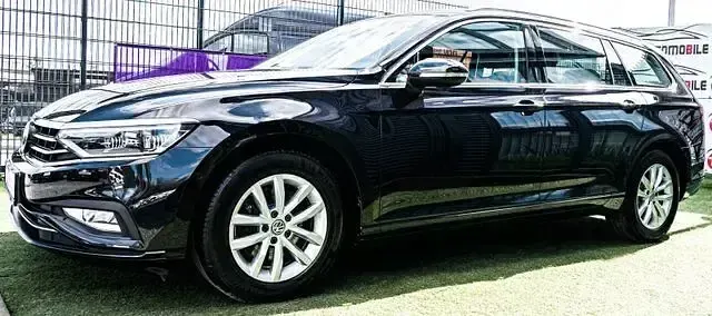 Usata VW Passat Business 150 CV (110 kW) 2023 Nero Station wagon