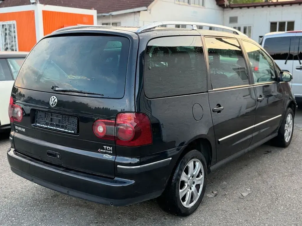 Gebraucht VW Sharan Highline 116 PS (85 kW) 2007 Schwarz Van / Kleinbus