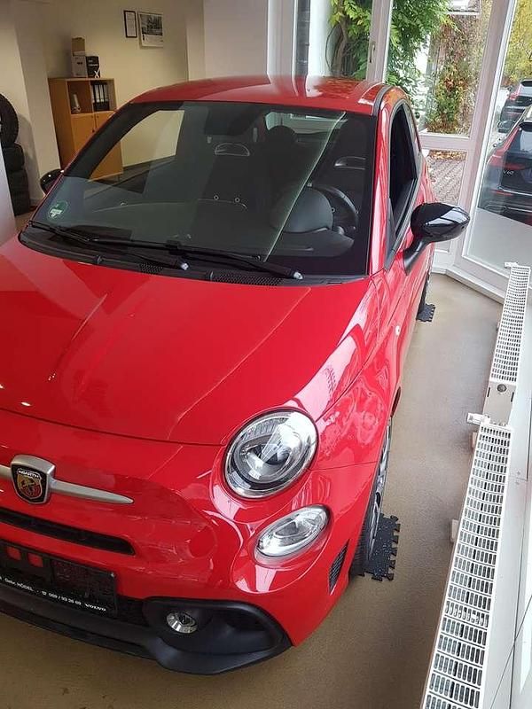 Gebraucht Abarth 595 145 PS (106 kW) 2019 Rot Limousine
