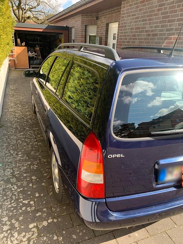 Gebraucht Opel Astra 101 PS (74 kW) 2001 Blau Kombi