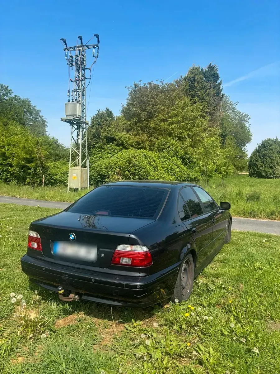 Gebraucht BMW 520 M Sport 170 PS (125 kW) 2001 Schwarz Limousine