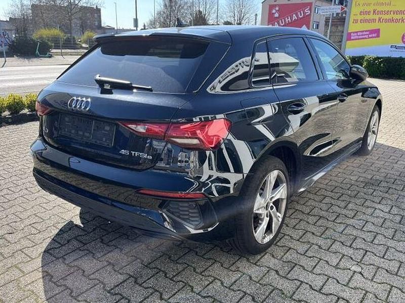 Gebraucht Audi A3 e-tron Business 140 PS (102 kW) 2022 Andere Kleinwagen