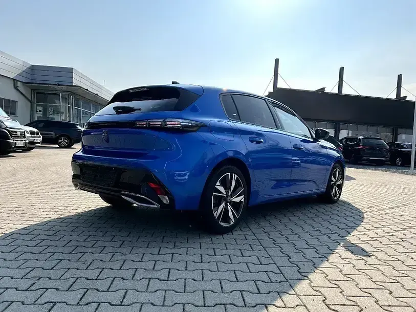 Gebraucht Peugeot 308 Allure 131 PS (96 kW) 2023 Blau Limousine