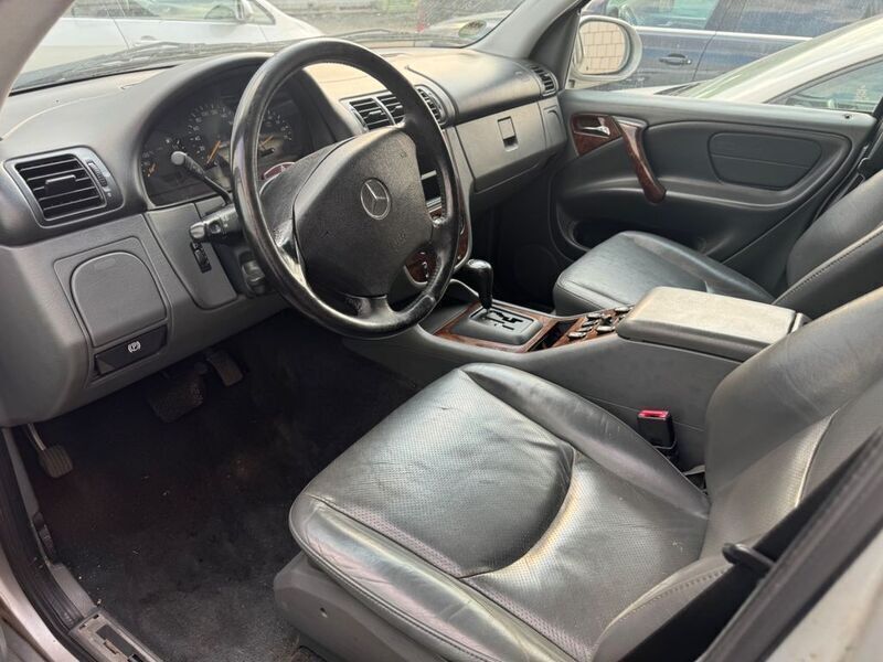 Gebraucht Mercedes ML320 218 PS (160 kW) 1999 Silber SUV