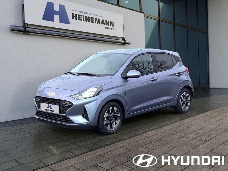 Neu Hyundai i10 Premium 79 PS (58 kW) 2025 Schwarz Kleinwagen