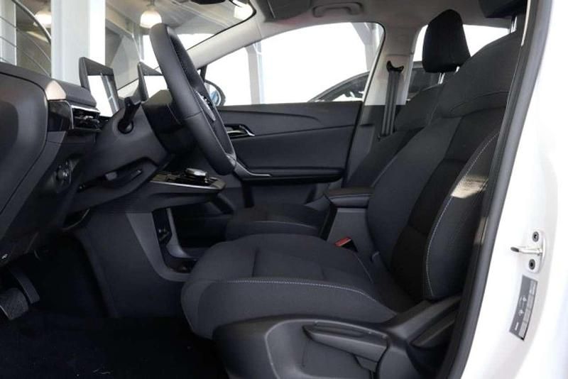 Neu MG MG4 EV 125 kW (170 PS) 2025 Dover white (weiß) Kleinwagen