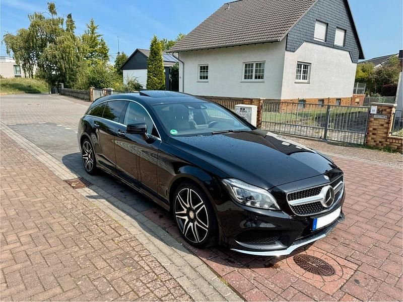 Schwarz Gebraucht 2015 Mercedes CLS350 Shooting Brake AMG Kombi | 17.500 € (Fairer Preis) - Bild 1/4