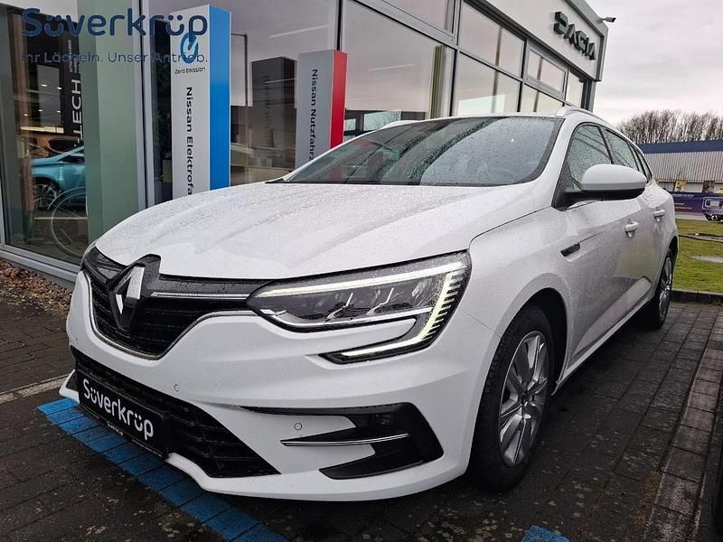 Weiß Gebraucht 2022 Renault Mégane GrandTour Business Kombi | 16.990 € (Fairer Preis) - Bild 1/4