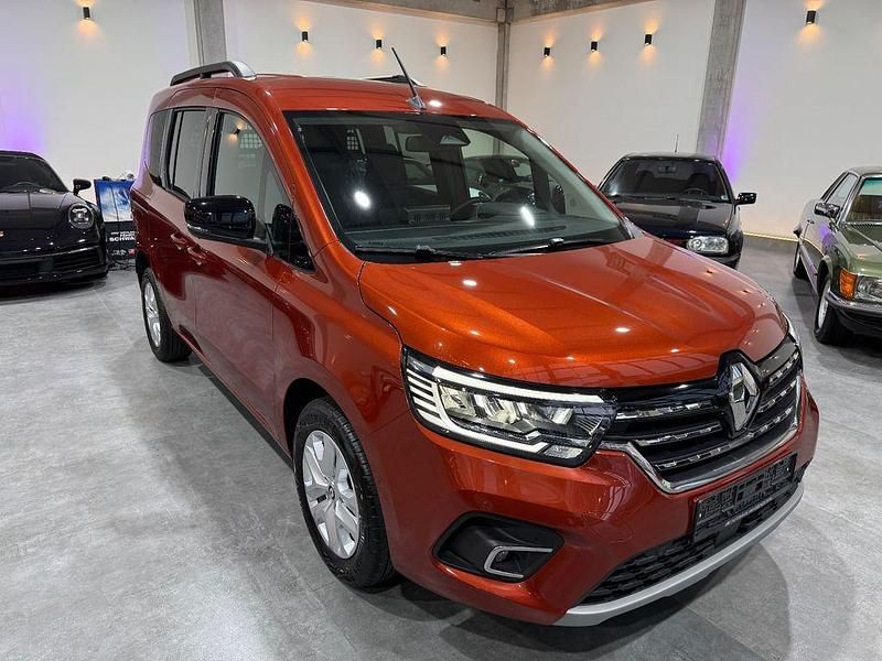 Neu Renault Kangoo 131 PS (96 kW) 2025 Braun Van / Kleinbus