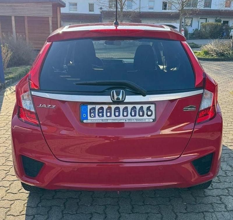 Gebraucht Honda Jazz 102 PS (75 kW) 2016 Rot Kleinwagen