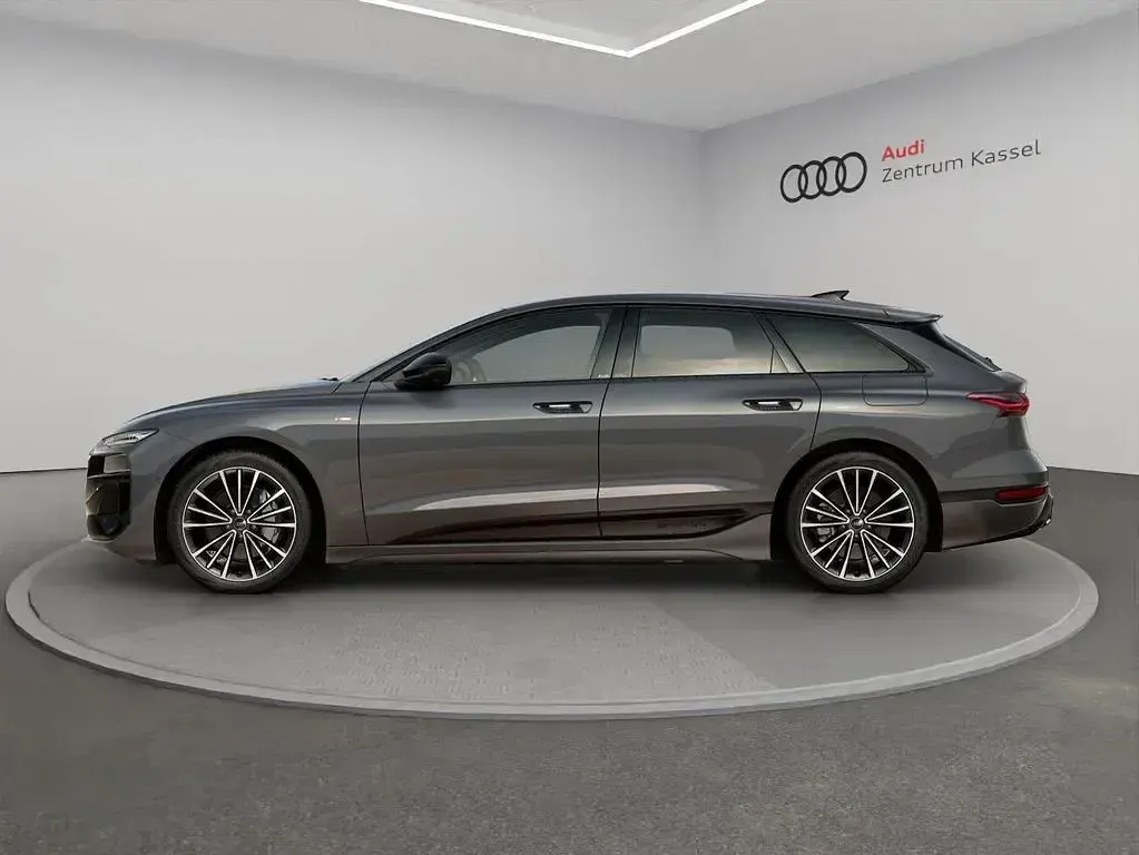 Nouă Audi A6 e-tron S-Line 314 kW (428 CP) 2026 Gri Break