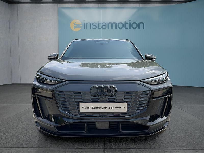 Second-hand Audi SQ6 e-tron 359 kW (489 CP) 2024 Gri SUV