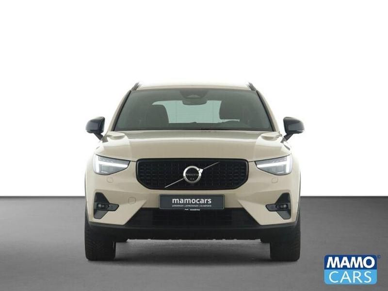 Gebraucht Volvo XC40 Plus 163 PS (119 kW) 2025 Beige SUV
