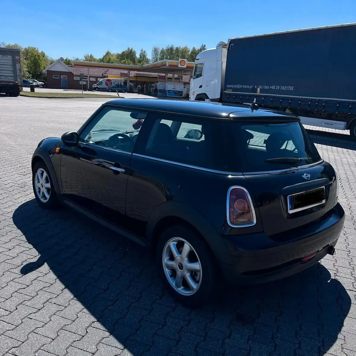 Käytetty Mini Cooper 95 HP (69 kW) 2009 Musta Viistoperä