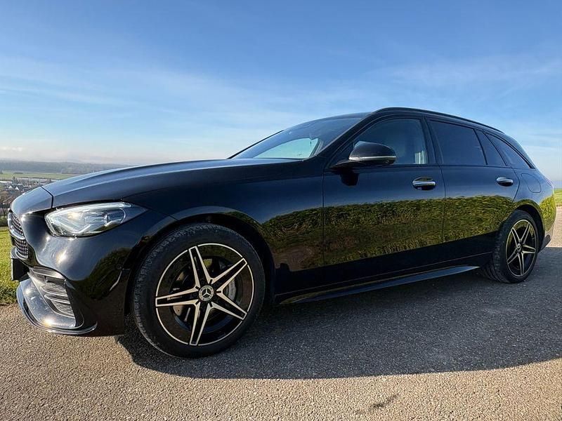 Gebraucht Mercedes C300e 313 PS (230 kW) 2023 Schwarz Kombi
