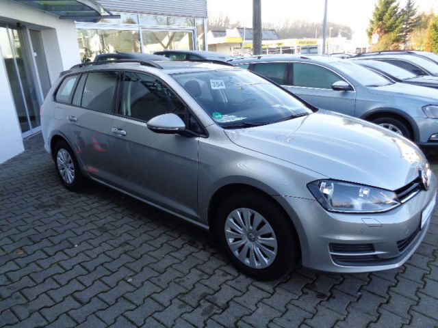 Gebraucht VW Golf VII 105 PS (77 kW) 2013 Silber metallic Kombi