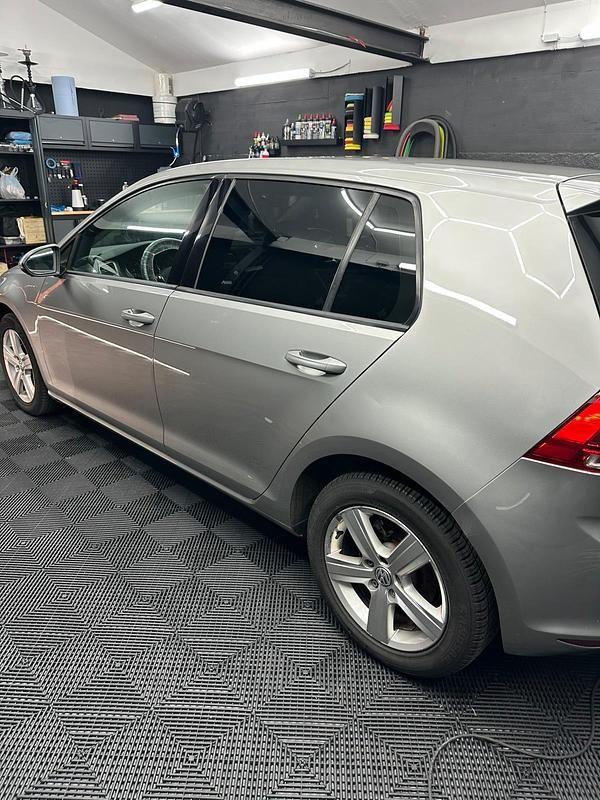 Gebraucht VW Golf VII 105 PS (77 kW) 2013 Grau Limousine