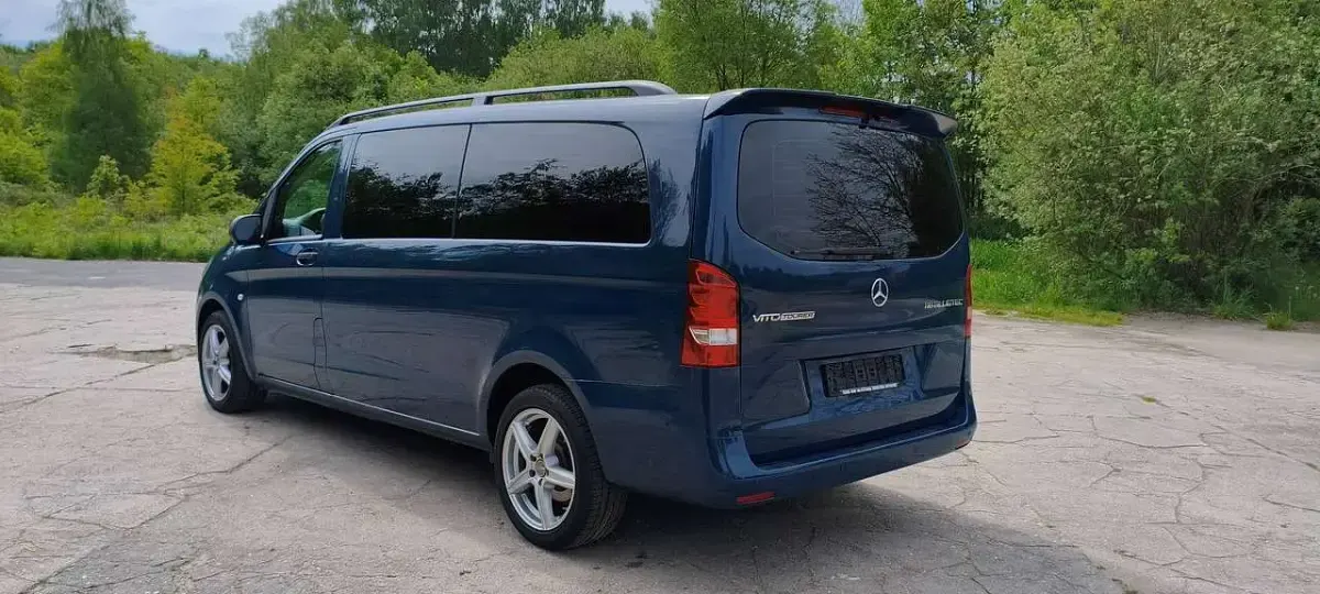 Używany Mercedes Vito 163 KM (119 kW) 2016 Niebieski Van