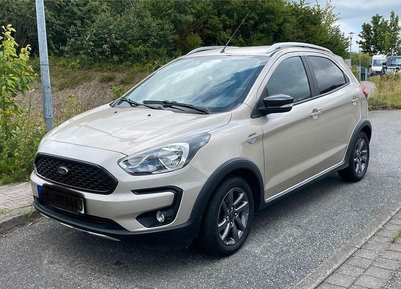 Gold Gebraucht 2019 Ford Ka Active Kleinwagen | 10.700 € (Guter Preis) - Bild 1/4