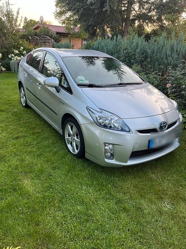 Silber Gebraucht 2009 Toyota Prius Kleinwagen | 11.000 € - Bild 1/4