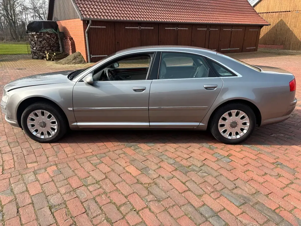 Gebraucht Audi A8 280 PS (205 kW) 2004 Silber Limousine
