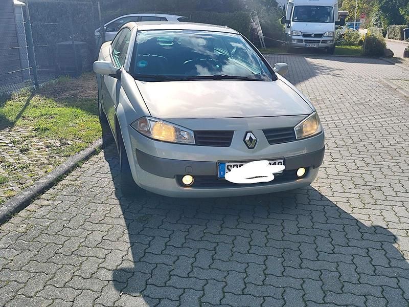 Silber Gebraucht 2004 Renault Mégane Cabriolet Cabrio | 2.300 € (Fairer Preis) - Bild 1/4