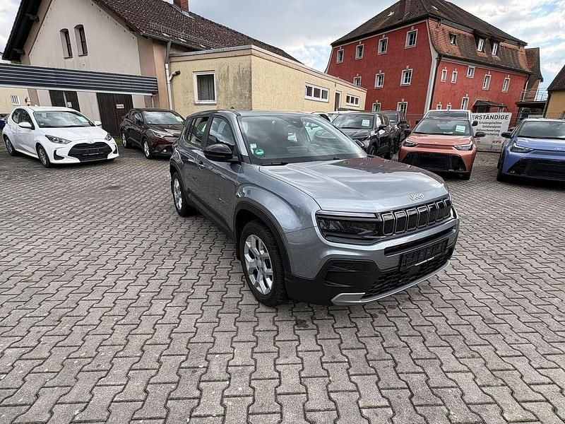 Gebraucht Jeep Avenger Altitude 101 PS (74 kW) 2024 Met grey evoluzione (vr519/a) SUV