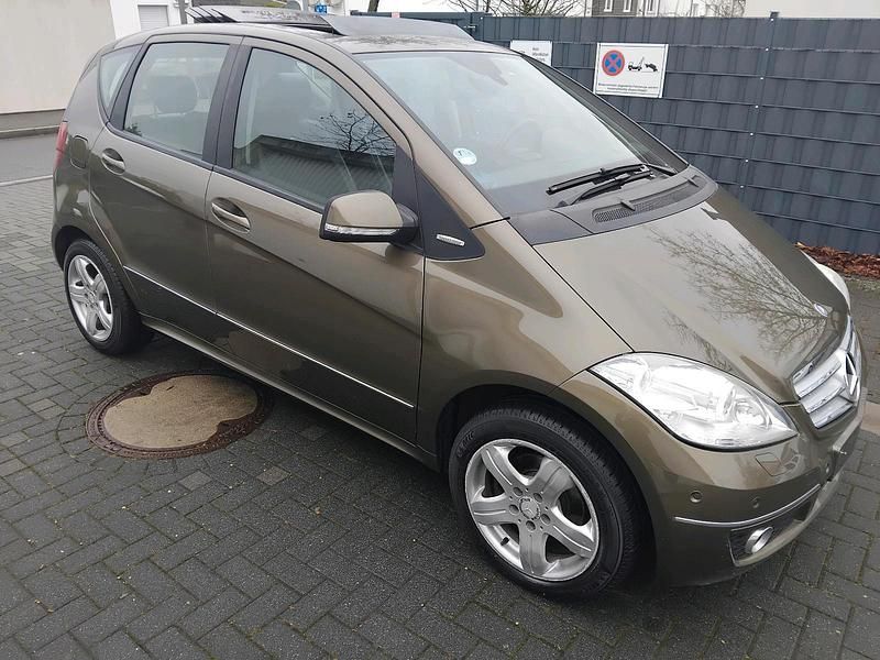 Gebraucht Mercedes A170 Edition 131 PS (96 kW) 2008 Gold Kleinwagen