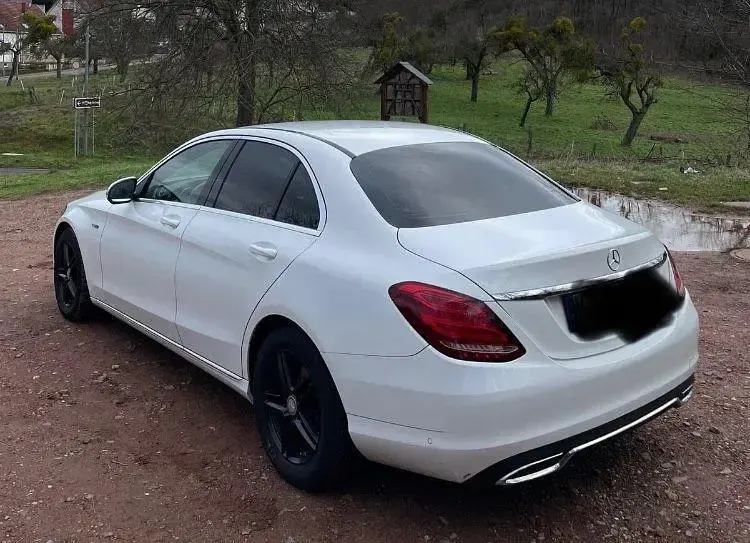 Gebraucht Mercedes C220 170 PS (125 kW) 2015 Weiß Limousine