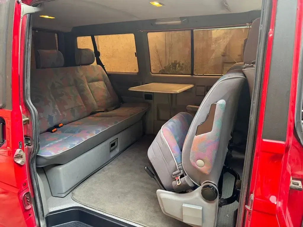 Gebraucht VW Multivan 75 PS (55 kW) 1995 Rot Van / Kleinbus