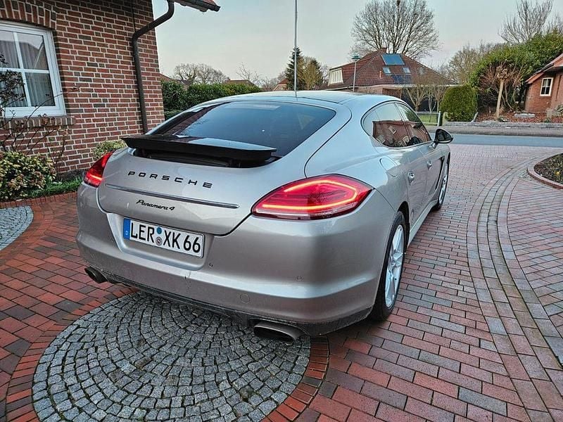 Gebraucht Porsche Panamera 4 299 PS (219 kW) 2010 Silber Limousine